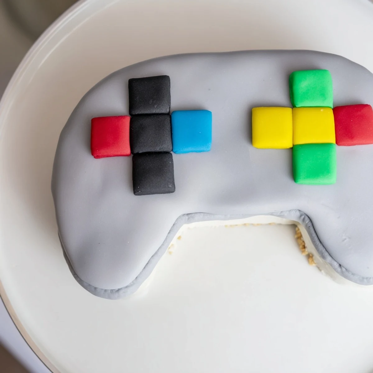 Imagine the fun of a video game controller cake, a sweet treat with detailed pixelated frosting.