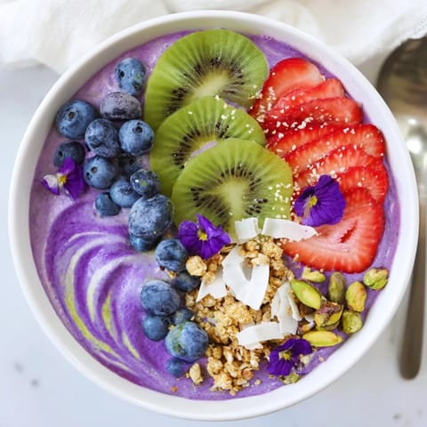 Vibrant Smoothie Bowls Twists