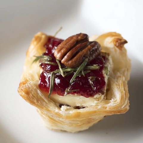 Express Cranberry Brie Bites